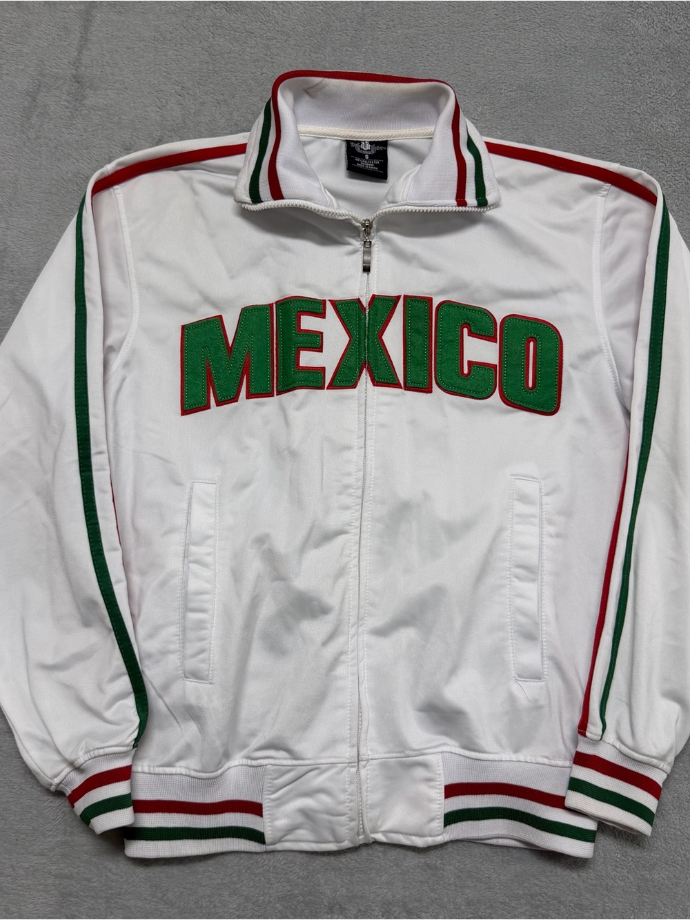Victorious Urban Couture Mexico Track Jacket Mens Small Full Zip Soccer